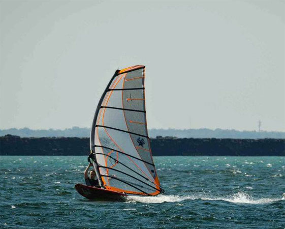 Windsurfing with 7.5m